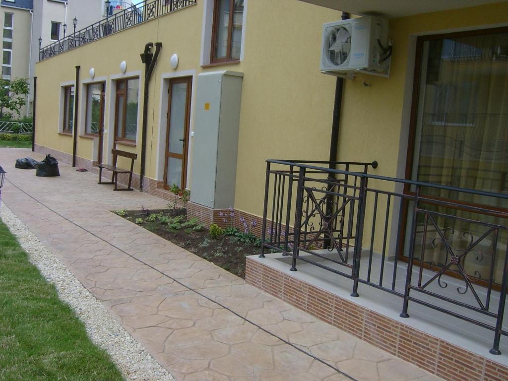 Siana 3 Suits Apartment Pomorie Exterior photo